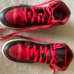 Nike Black and Red Sneakers Sporty Design